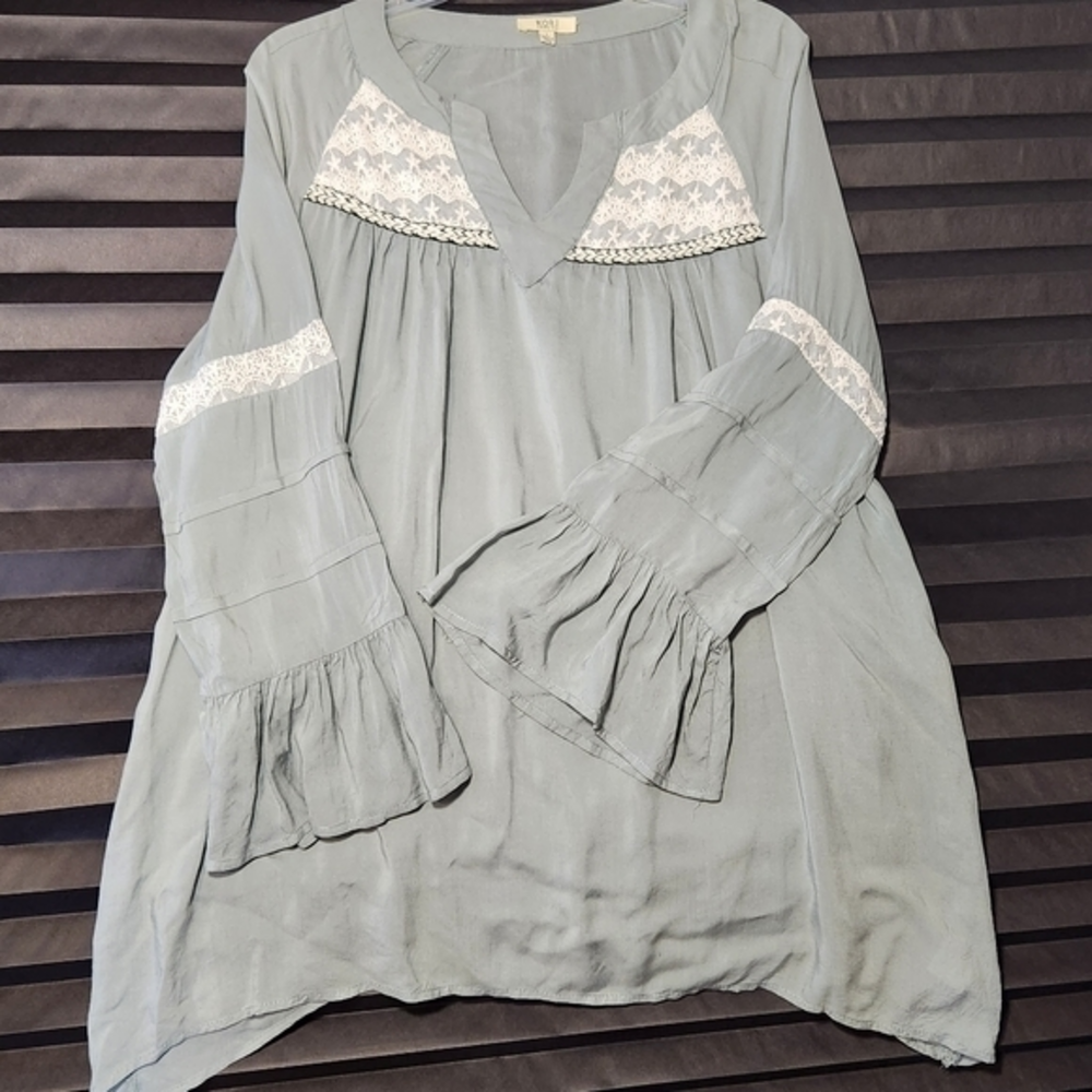 Kori America Green Bell Sleeve‎ Lace Crochet Details Size L Asymmetrical Boho